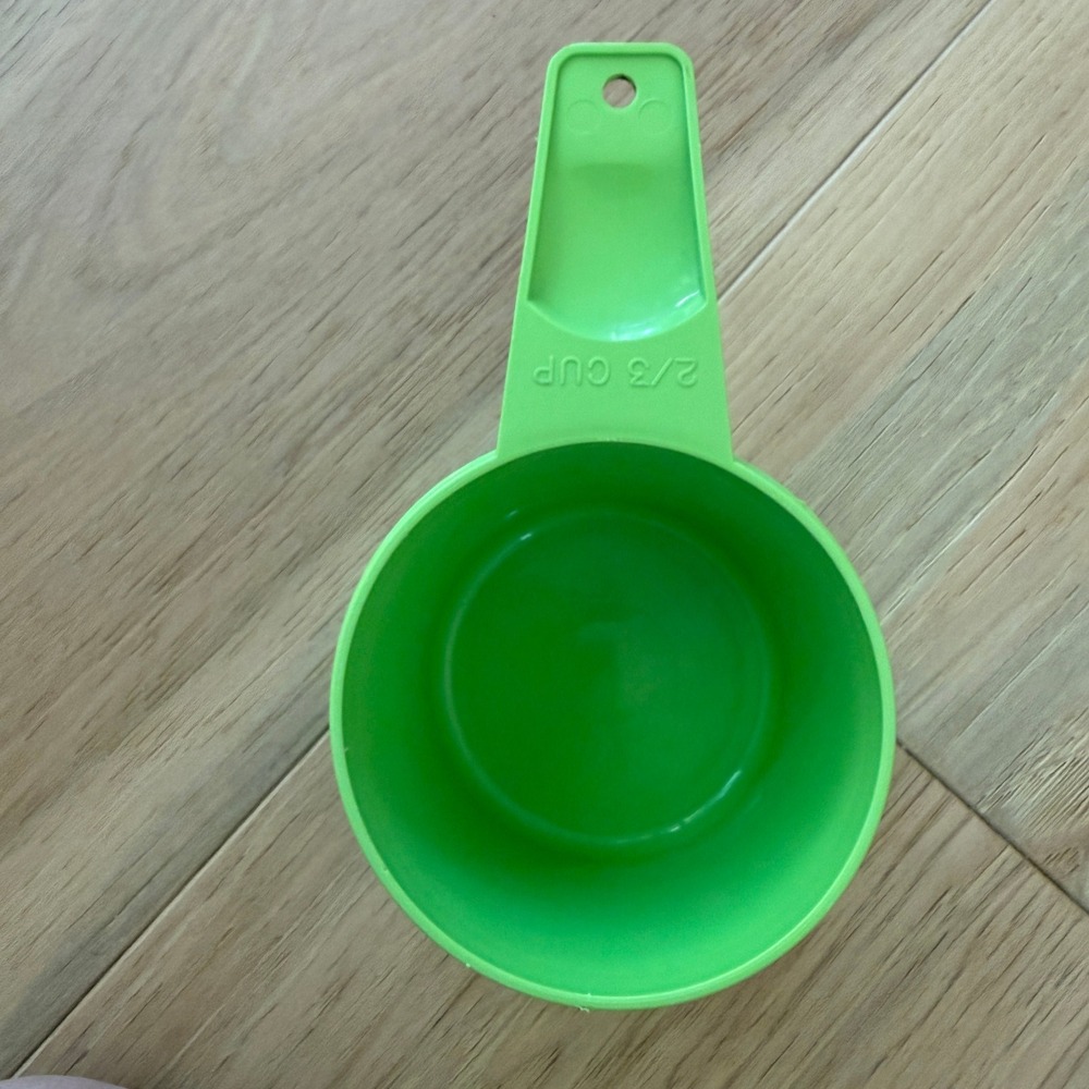 Tupperware Measuring Cup 2/3 Cup‎ Apple Green Vintage Replacement Kitchen Tool